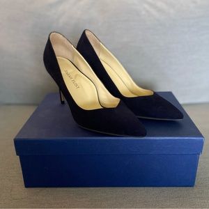 Sarah Flint Pumps in Navy Suade